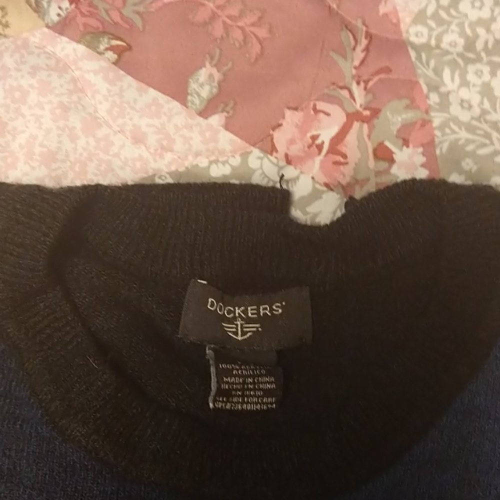 Checkered sweater - Picture 2 of 2